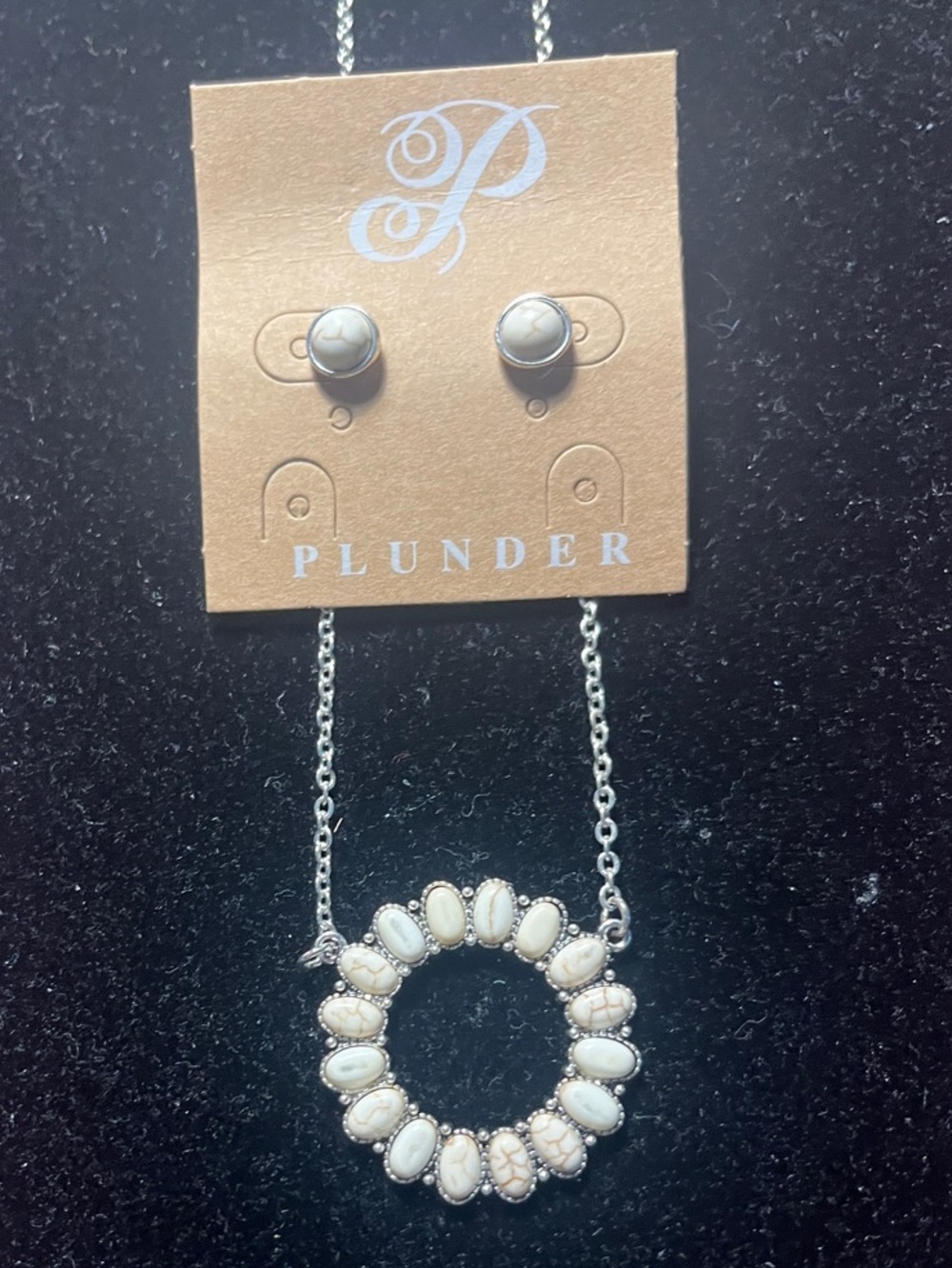 Plunder Silver-Tone White Stone Circle Pendant Necklace with Studs